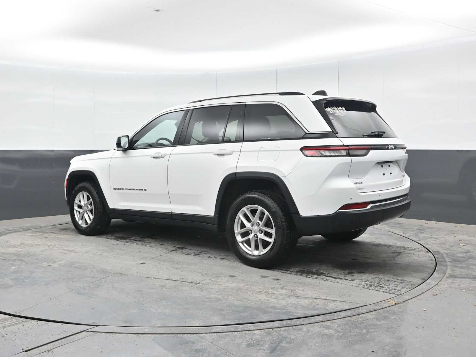 jeep grand cherokee 2023 1C4RJHAG8PC535584 image jeep grand cherokee 2023 1C4RJHAG8PC535584 image